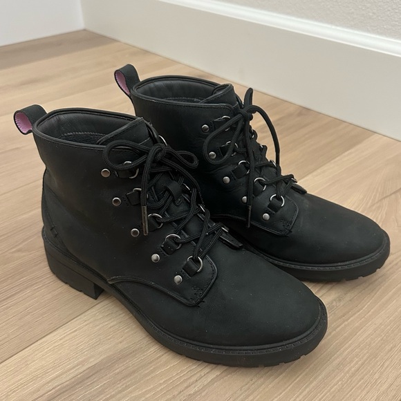 Cole Haan Women's Briana Grand Lace-Up Hiker Boots Size 8.5 - Picture 1 of 8
